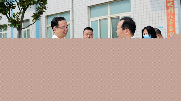 鄭州市委常委、市紀(jì)委書記杜新軍一行蒞臨鄭鍋調(diào)研指導(dǎo)工作